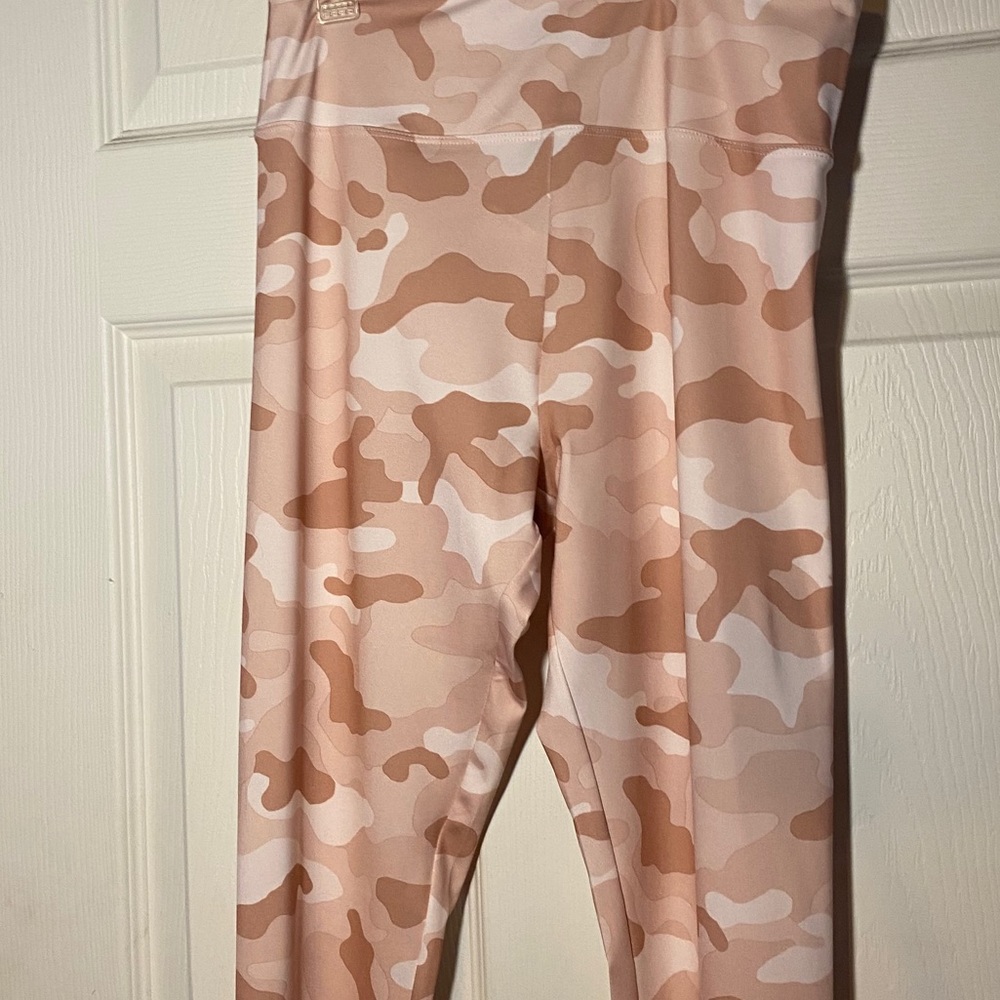 pink camo high waisted leggings